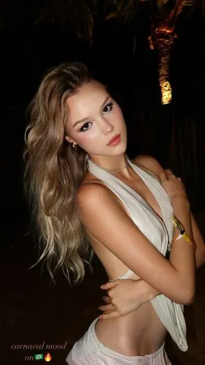 Axiiinia OnlyFans Leaked Free Thumbnail Picture - #6ELEDAduzI