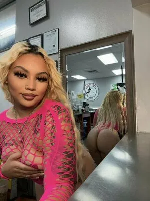 Ayeereynnnaa OnlyFans Leaked Free Thumbnail Picture - #EAKBARYAd0