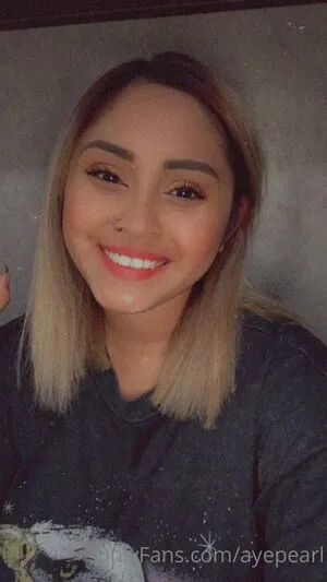 Ayepearl OnlyFans Leaked Free Thumbnail Picture - #I30NMS8o7Q