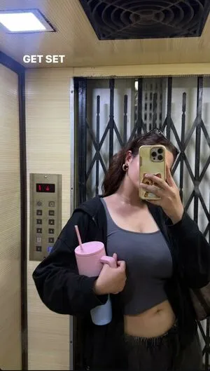 Ayesha Khan OnlyFans Leaked Free Thumbnail Picture - #oyunAISLyL