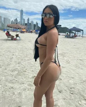 Aylaoficiall OnlyFans Leaked Free Thumbnail Picture - #4w0xWIDZ2B