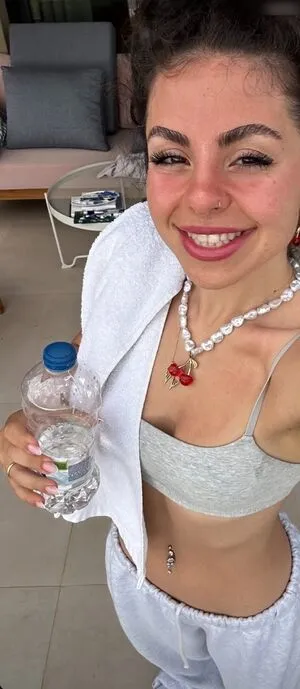 Aylinaphrodite OnlyFans Leaked Free Thumbnail Picture - #tavTr3gXKz