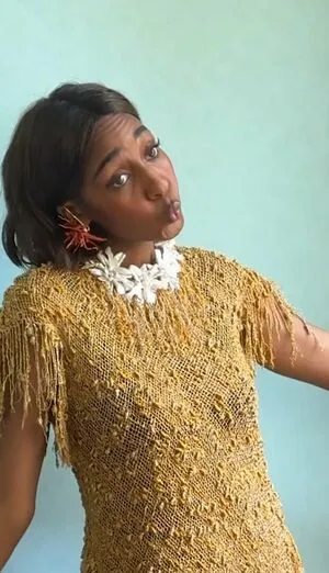 Ayo Edebiri OnlyFans Leaked Free Thumbnail Picture - #8F69jr8m8C