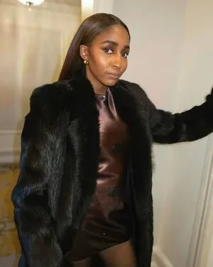 Ayo Edebiri OnlyFans Leaked Free Thumbnail Picture - #G22fnskyfU