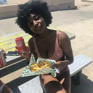 Ayo Edebiri OnlyFans Leaked Free Thumbnail Picture - #PFDgfJd5Du