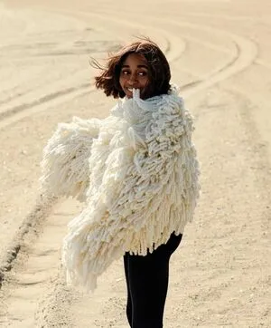 Ayo Edebiri OnlyFans Leaked Free Thumbnail Picture - #gdKhv9urqv