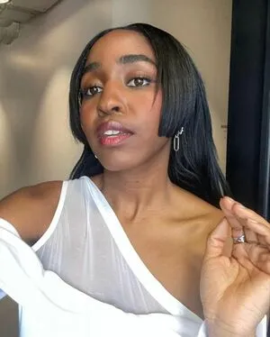 Ayo Edebiri OnlyFans Leaked Free Thumbnail Picture - #q8nYFwzA48