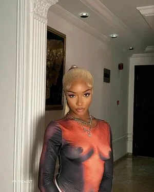 Ayra Starr OnlyFans Leaked Free Thumbnail Picture - #wEVp7NaBaP