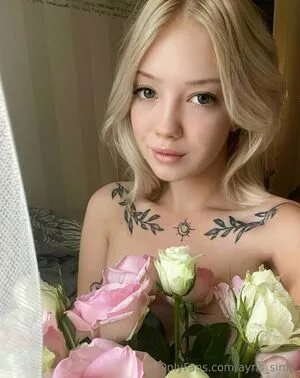 Ayris Simp OnlyFans Leaked Free Thumbnail Picture - #JHAtdU0eEa