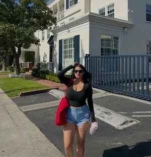 Ayushaaaa OnlyFans Leaked Free Thumbnail Picture - #IdAoDOgtav