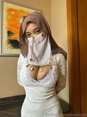 Azaleahijabi OnlyFans Leaked Free Thumbnail Picture - #Ufv0zoVOAk