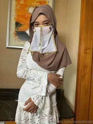 Azaleahijabi OnlyFans Leaked Free Thumbnail Picture - #tSNKex7Zvt