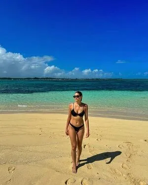 Aziaa OnlyFans Leaked Free Thumbnail Picture - #Iagl2qobwF