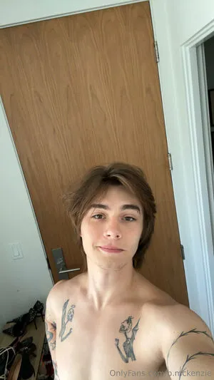 B Mckenzie OnlyFans Leaked Free Thumbnail Picture - #3HJuAxI770