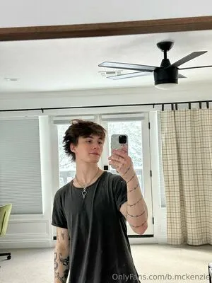 B Mckenzie OnlyFans Leaked Free Thumbnail Picture - #IzuhIPcrcB