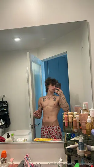 B Mckenzie OnlyFans Leaked Free Thumbnail Picture - #Zz0SQpWBVm