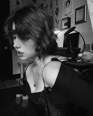 B1tchy Lesbian OnlyFans Leaked Free Thumbnail Picture - #VRdUsfUx56