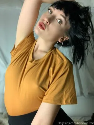 Babevonfree OnlyFans Leaked Free Thumbnail Picture - #AcO9g0aBFw