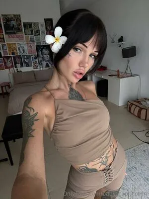 Baby Capricornn OnlyFans Leaked Free Thumbnail Picture - #UVJPBTVm17