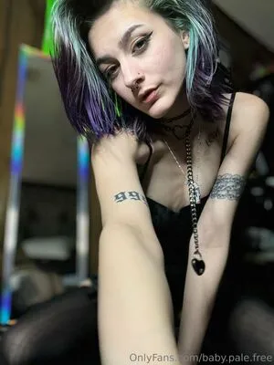 Baby Pale Free OnlyFans Leaked Free Thumbnail Picture - #RATEwsqXy1
