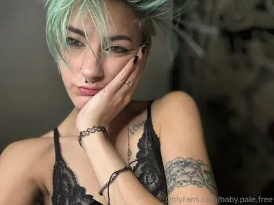 Baby Pale Free OnlyFans Leaked Free Thumbnail Picture - #bPAMol301h