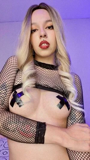 Babyakem OnlyFans Leaked Free Thumbnail Picture - #FNant1Snd1