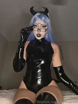 Babyfangs OnlyFans Leaked Free Thumbnail Picture - #erANFPTBTE