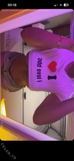 Babyleyloo OnlyFans Leaked Free Thumbnail Picture - #egNjDzA4O4