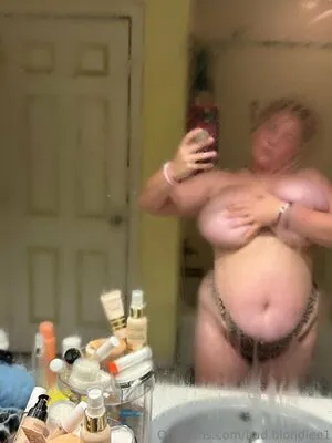 Bad Blondiee1 OnlyFans Leaked Free Thumbnail Picture - #72iBnbLHX0