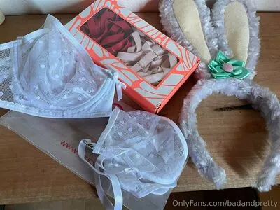 Badandpretty OnlyFans Leaked Free Thumbnail Picture - #1Be5ynjx4n