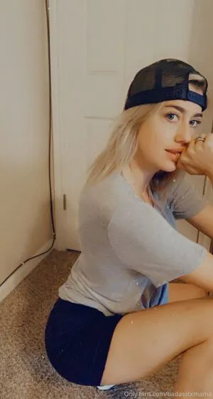 Badasstxmama OnlyFans Leaked Free Thumbnail Picture - #1WxVxKqbJi