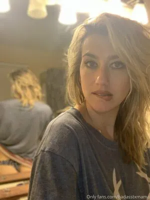 Badasstxmama OnlyFans Leaked Free Thumbnail Picture - #DEFDRByDKY