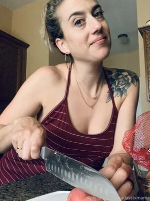 Badasstxmama OnlyFans Leaked Free Thumbnail Picture - #yv3rFioV4m