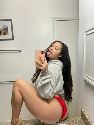 Baddgirlriri OnlyFans Leaked Free Thumbnail Picture - #4AFmMe2kTg