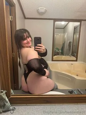 Baddieleia20 OnlyFans Leaked Free Thumbnail Picture - #9Umx511UYI