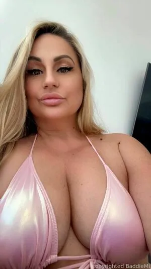 Baddiemi OnlyFans Leaked Free Thumbnail Picture - #2KHUBGRBWM