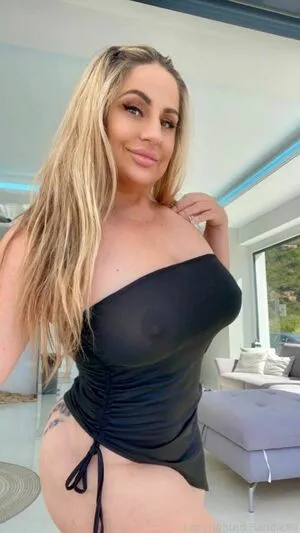 Baddiemi OnlyFans Leaked Free Thumbnail Picture - #x06ET9yeqf