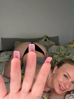 Baddienenna OnlyFans Leaked Free Thumbnail Picture - #16QevEJiPl