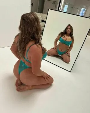 Baddybrunettexx OnlyFans Leaked Free Thumbnail Picture - #f8D9JSolNq