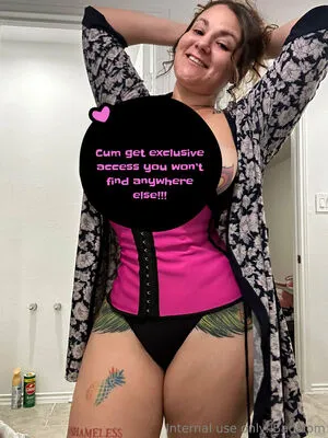 Badmominrealestate1 OnlyFans Leaked Free Thumbnail Picture - #7rE1jQIsXg