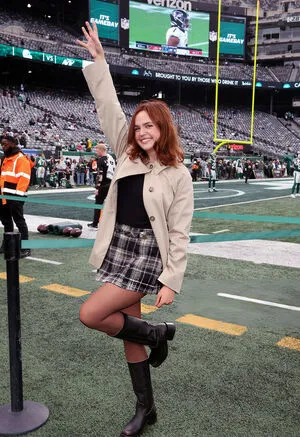 Bailee Madison OnlyFans Leaked Free Thumbnail Picture - #BKZoSWyHKH