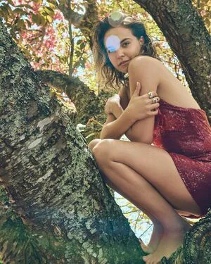 Bailee Madison OnlyFans Leaked Free Thumbnail Picture - #fnB4YkWyAd