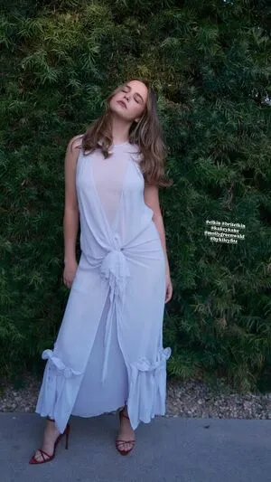 Bailee Madison OnlyFans Leaked Free Thumbnail Picture - #mmHNnfff4d