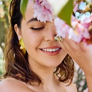Bailee Madison OnlyFans Leaked Free Thumbnail Picture - #vk5KeGTSKW