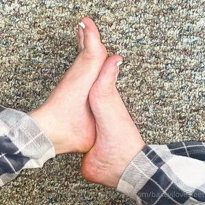 Baileyjlovesfeet OnlyFans Leaked Free Thumbnail Picture - #4OeIG5jpha