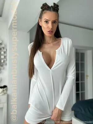 Balkanianbustysupermodel OnlyFans Leaked Free Thumbnail Picture - #LU1KwRnPVc