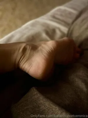 Ballerinafeetveronica OnlyFans Leaked Free Thumbnail Picture - #ATyYhm2fya