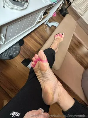 Ballerinafeetveronica OnlyFans Leaked Free Thumbnail Picture - #l6KJYd1zRa