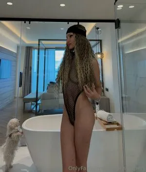 Balletwhispers OnlyFans Leaked Free Thumbnail Picture - #B333s42249