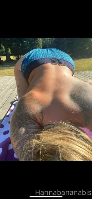 Bananabis OnlyFans Leaked Free Thumbnail Picture - #MahBs04MLY